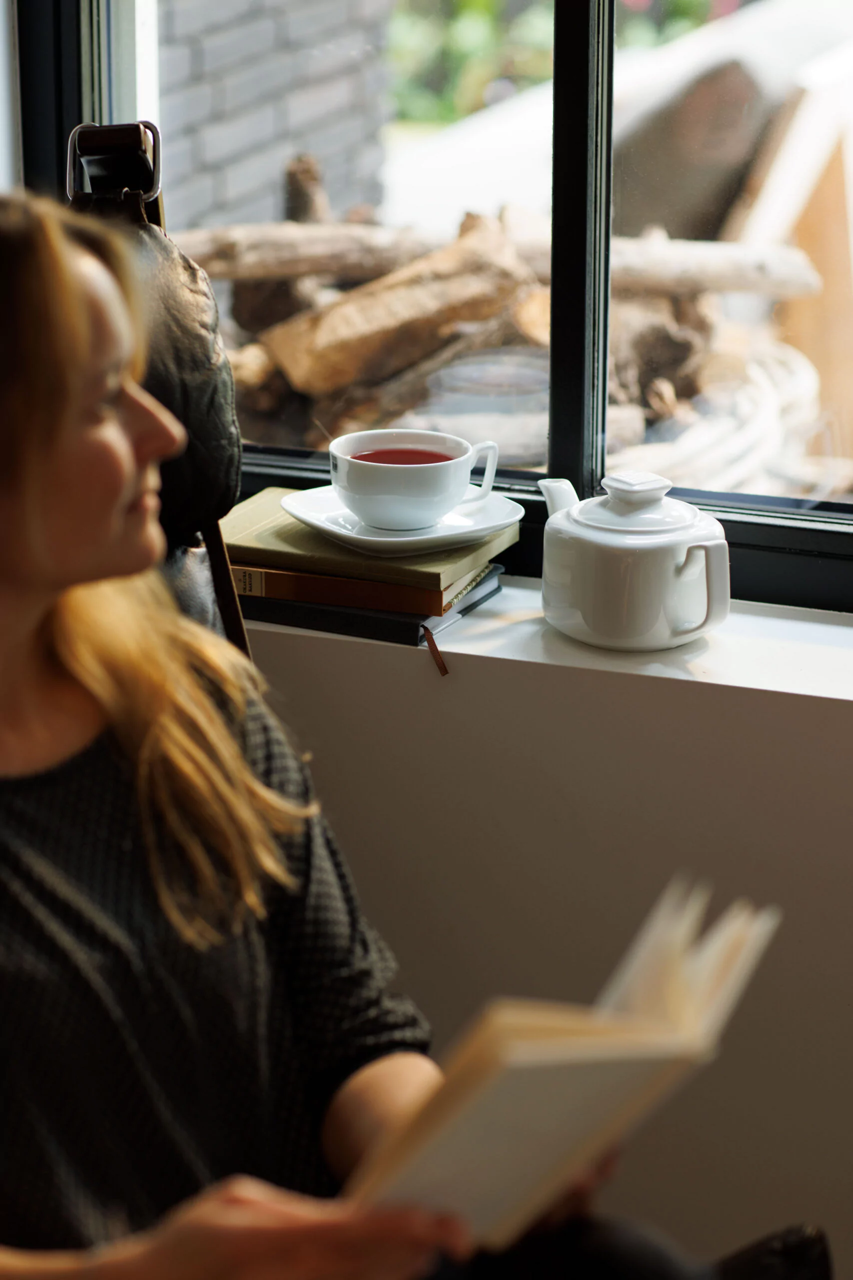 ALTHAUS_Mood_Loose Tea_Window Reading